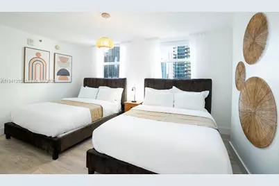 1200 Brickell Bay Dr #3524, Miami, FL 33131 - Photo 10