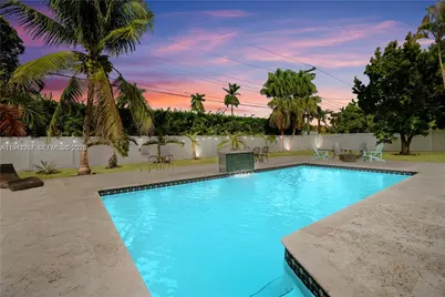 1841 NE 196th Ter, Miami, FL 33179 - Photo 34
