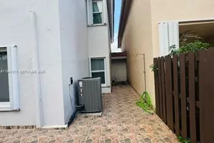 10919 NW 67th Terrace, Doral, FL 33178 - Photo 28