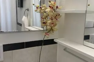 9076 NW 114th St, Hialeah Gardens, FL 33018 - Photo 12