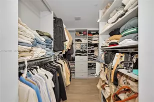 488 NE 18th St, Miami, FL 33132 - Photo 16