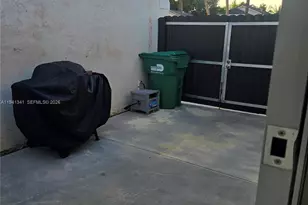 21431 SW 88th Ave, Cutler Bay, FL 33189 - Photo 6