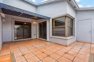 6476 SW 152nd Cir Pl, Miami, FL 33193 - Photo 2