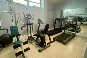 13155 Ixora Ct, North Miami, FL 33181 - Photo 14