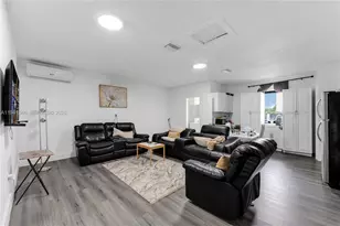 551 SW 127th Ave, Miami, FL 33184 - Photo 8