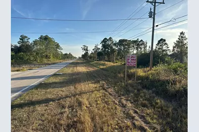 412 Columbus Blvd, Lehigh Acres, FL 33974 - Photo 4