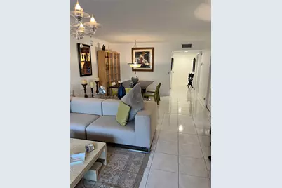 408 Lakeview Dr #102, Weston, FL 33326 - Photo 2