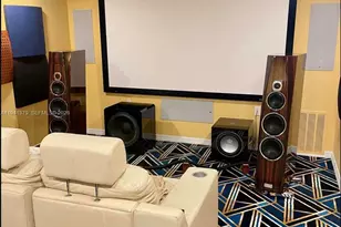 6105 Royal Poinciana Ln, Tamarac, FL 33319 - Photo 6