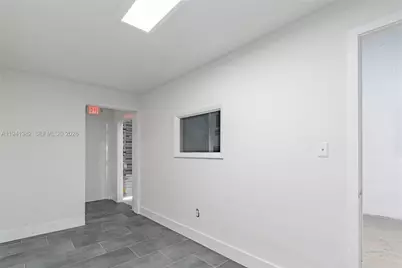569 W 28th St, Hialeah, FL 33010 - Photo 4