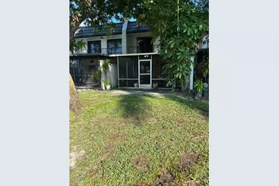 19358 Bobolink Dr, Hialeah, FL 33015 - Photo 6