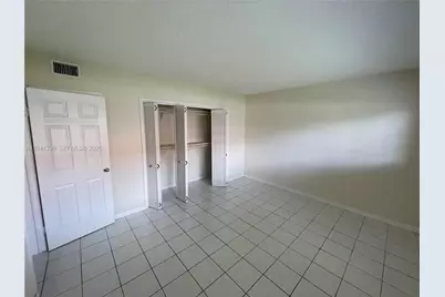 1450 Atlantic Shores Blvd #109, Hallandale Beach, FL 33009 - Photo 16