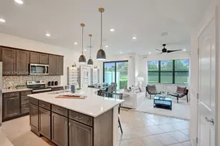 2343 Rollingwood Ct, Oakland Park, FL 33309 - Photo 6