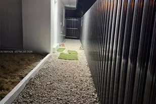 4200 SW 96th Ave, Miami, FL 33165 - Photo 10