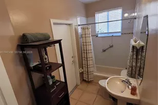 6483 SW 166th Ct, Miami, FL 33193 - Photo 10