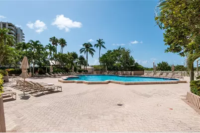 1111 Crandon Blvd #A705, Key Biscayne, FL 33149 - Photo 22