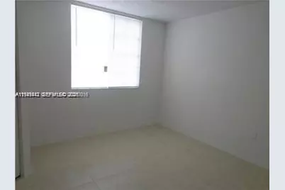 520 SW 111th Ave #102, Pembroke Pines, FL 33025 - Photo 6