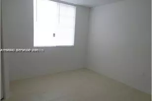 520 SW 111th Ave, Pembroke Pines, FL 33025 - Photo 6