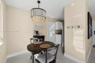 10750 SW 43rd Ln, Miami, FL 33165 - Photo 4