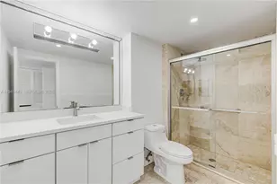 1800 NE 114th St, Miami, FL 33181 - Photo 44