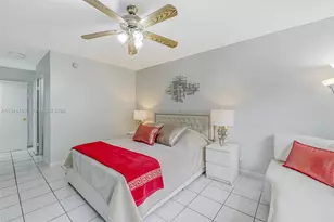 600 NE 14th Ave, Hallandale Beach, FL 33009 - Photo 14