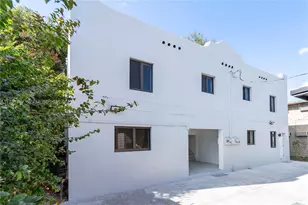 418 NW 9th Ave, Miami, FL 33128 - Photo 14