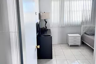 1670 NE 191st St, Miami, FL 33179 - Photo 20