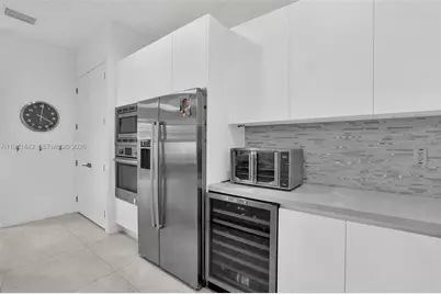 10055 NW 77th St, Doral, FL 33178 - Photo 14