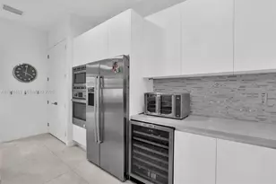 10055 NW 77th St, Doral, FL 33178 - Photo 14