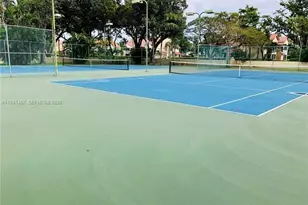 403 Gardens Dr, Pompano Beach, FL 33069 - Photo 18