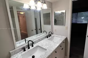 403 Gardens Dr, Pompano Beach, FL 33069 - Photo 16