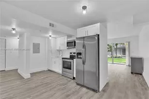 9371 Fontainebleau Blvd, Miami, FL 33172 - Photo 1