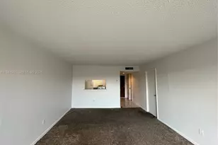 492 NW 165th St Rd, Miami, FL 33169 - Photo 6