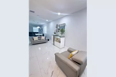 3567 W 110th Ter, Hialeah, FL 33018 - Photo 4