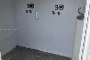 1420 NW 111th St, Miami, FL 33167 - Photo 14