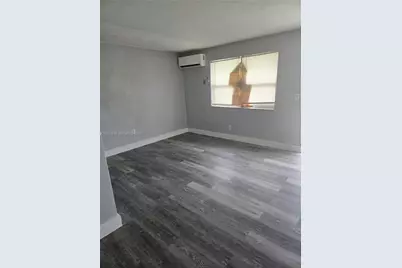 1420 NW 111th St, Miami, FL 33167 - Photo 8