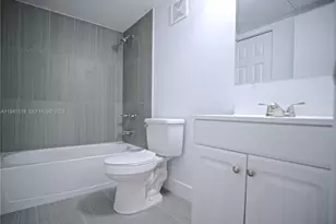 17425 NW 67th Pl, Hialeah, FL 33015 - Photo 4