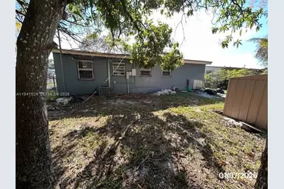 1713 NW 13th Ct, Fort Lauderdale, FL 33311 - Photo 2