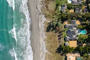 21 S Beach Rd, Jupiter Island, FL 33455 - Photo 12