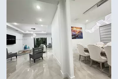 5444 SW Saint Armands Way, Loxahatchee, FL 33470 - Photo 22