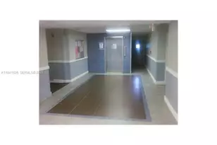 482 NW 165 St Rd, Miami, FL 33169 - Photo 18