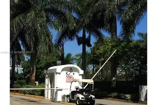 482 NW 165 St Rd, Miami, FL 33169 - Photo 12