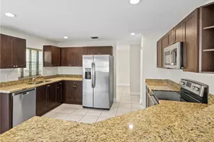 5153 NW 113th Ave, Doral, FL 33178 - Photo 4