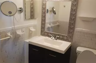 421 NE 1st St, Hallandale Beach, FL 33009 - Photo 6