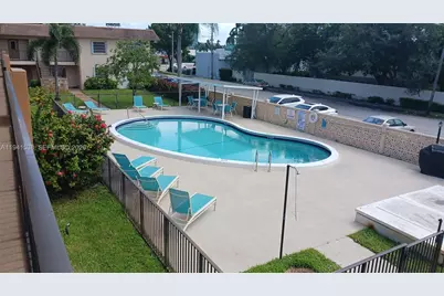 421 NE 1st St #111, Hallandale Beach, FL 33009 - Photo 12