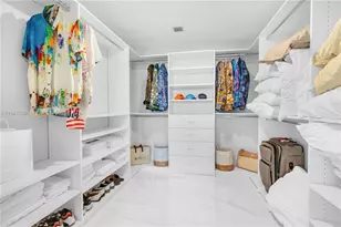 700 NE 24th St, Miami, FL 33137 - Photo 16