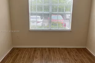 8201 Claire Ann Dr, Orlando, FL 32835 - Photo 14