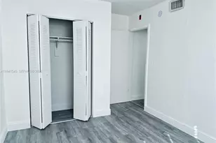 1545 NW 8th Ave, Miami, FL 33136 - Photo 8