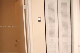 5290 W 21st Ct, Hialeah, FL 33016 - Photo 6