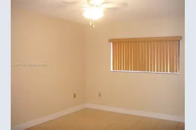 5290 W 21st Ct #405, Hialeah, FL 33016 - Photo 8