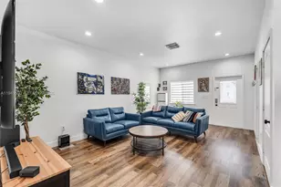 12661 SW 143rd Ln, Miami, FL 33186 - Photo 4